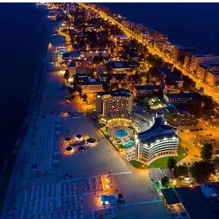 Mamaia Central Apartments Екстериор снимка