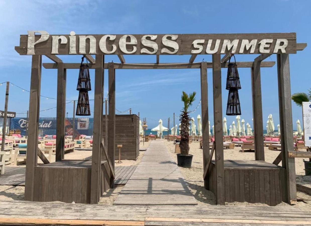 Mamaia Central Apartments Екстериор снимка